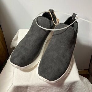 Seven7 Electra women's slip-on shoes, Slate black size 8 1/2 New